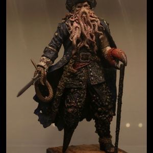 Pirates of the Caribbean Dead Mans Chest Movie Series 18” Davy Jones Figure